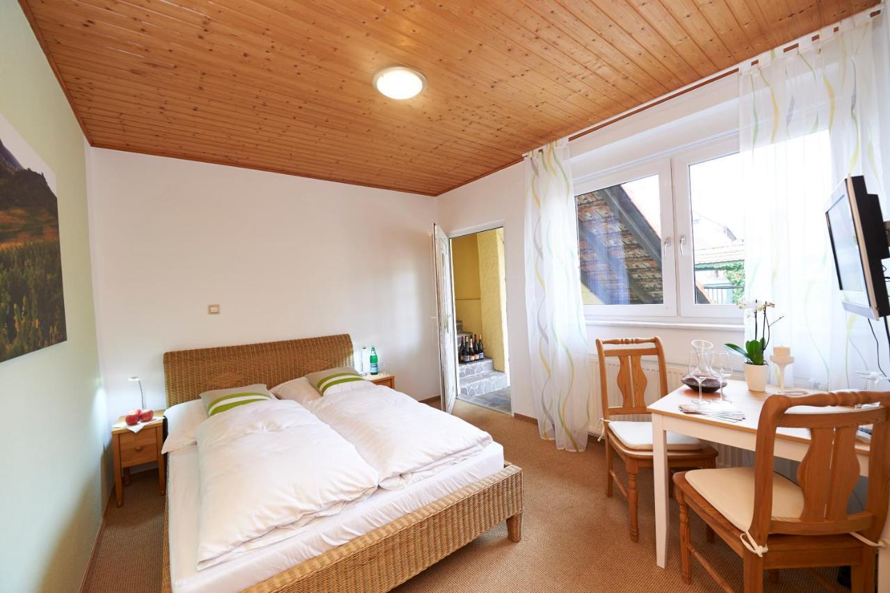 Gaestehaus Achenbach Wonsheim Eksteriør bilde